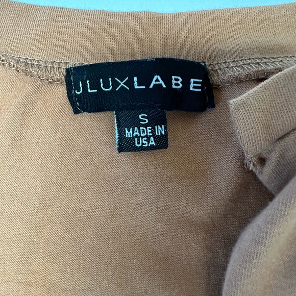 Jluxlabel tie front crop top. - Picture 4 of 4